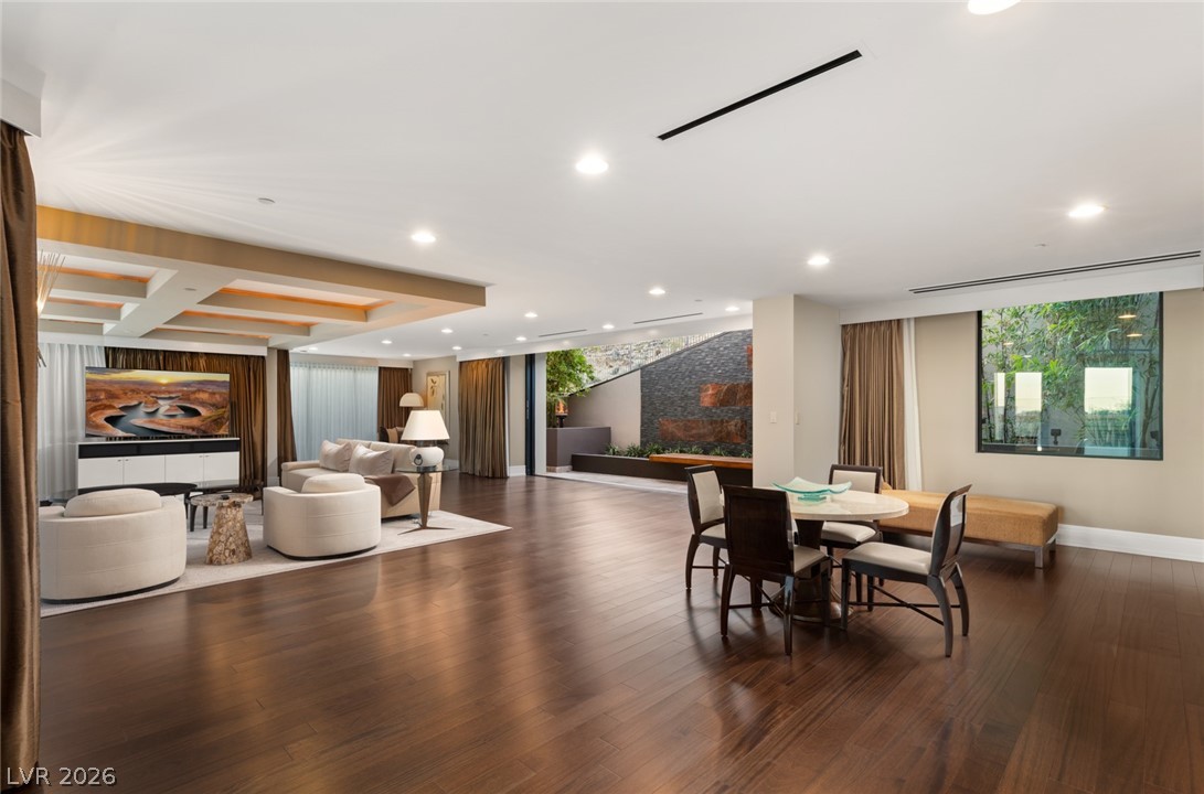9 Echo Peak Lane Las Vegas NV 89135