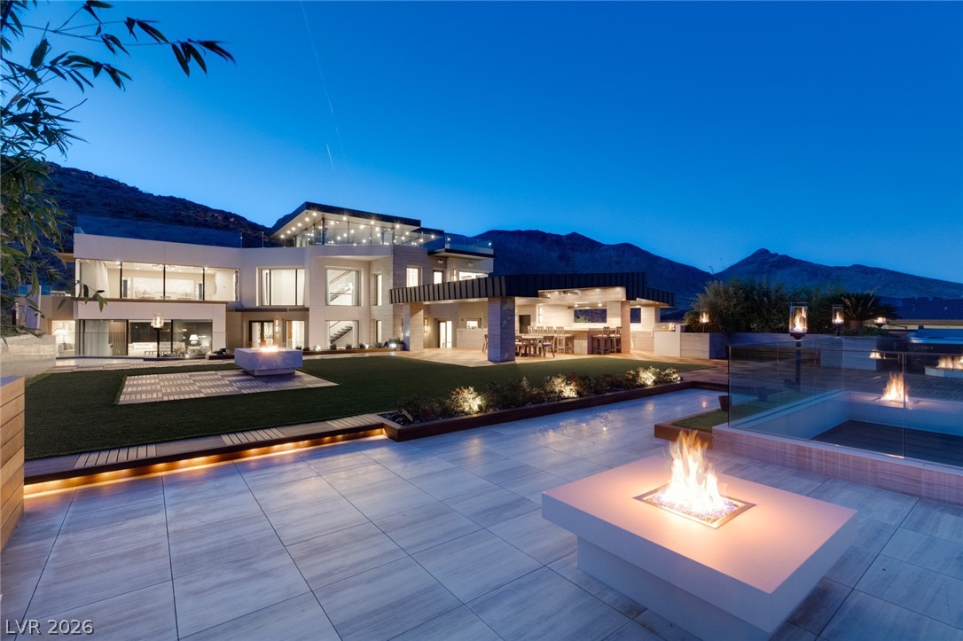 9 Echo Peak Lane Las Vegas NV 89135