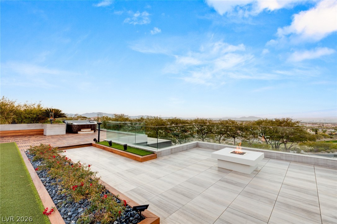 9 Echo Peak Lane Las Vegas NV 89135