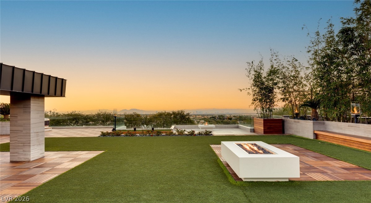 9 Echo Peak Lane Las Vegas NV 89135