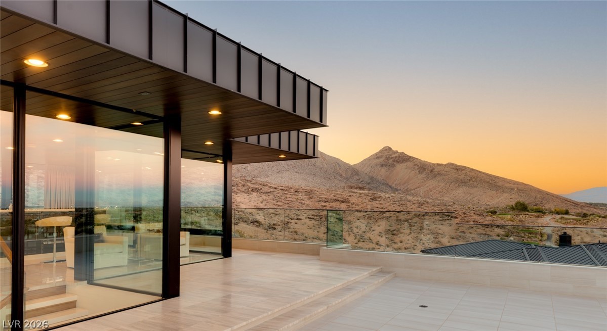 9 Echo Peak Lane Las Vegas NV 89135