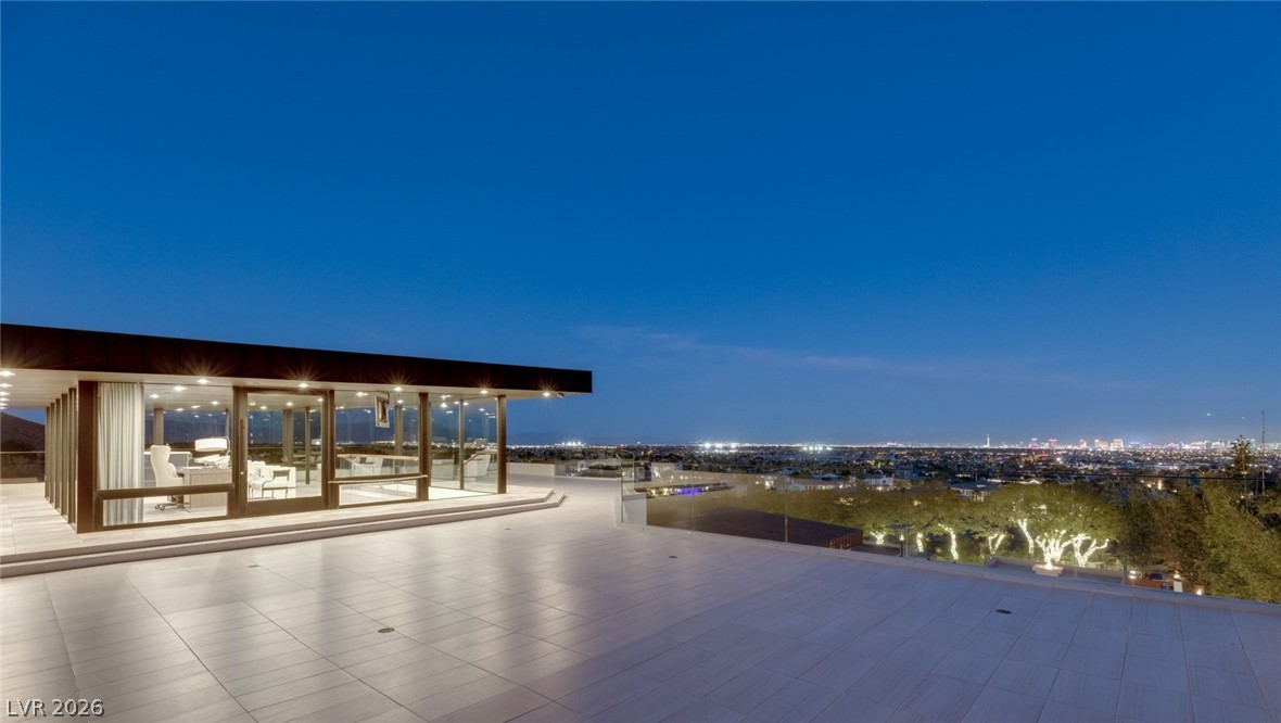 9 Echo Peak Lane Las Vegas NV 89135