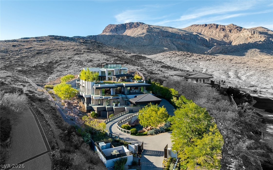 9 Echo Peak Lane Las Vegas NV 89135