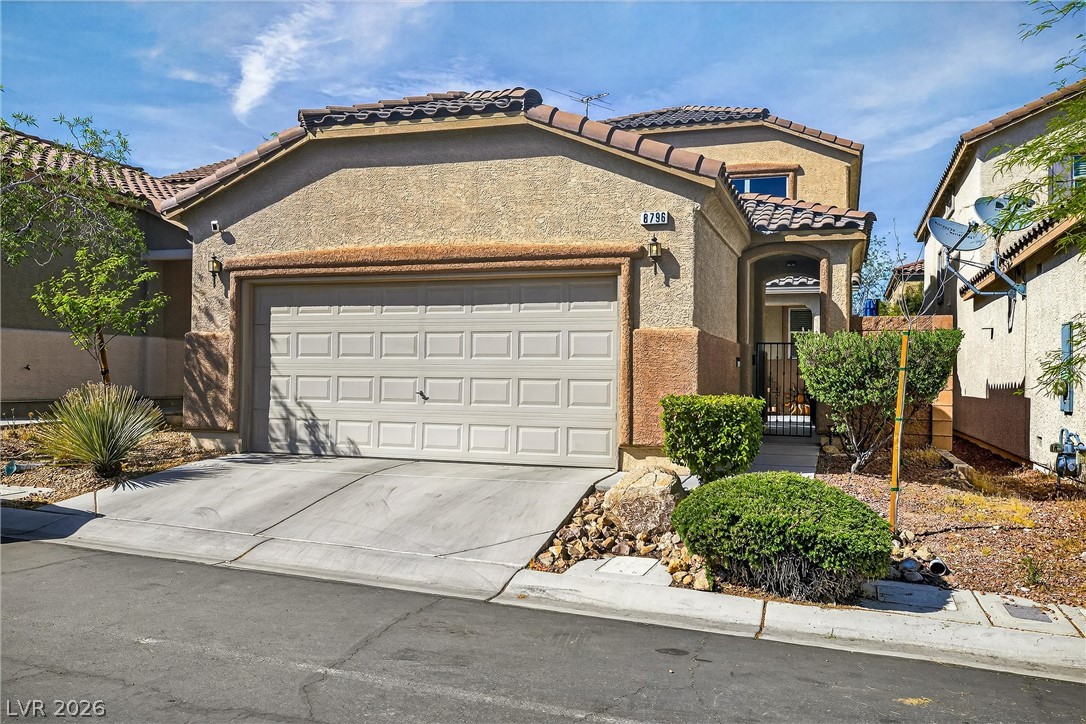 8796 Salvestrin Point Avenue Las Vegas NV 89148