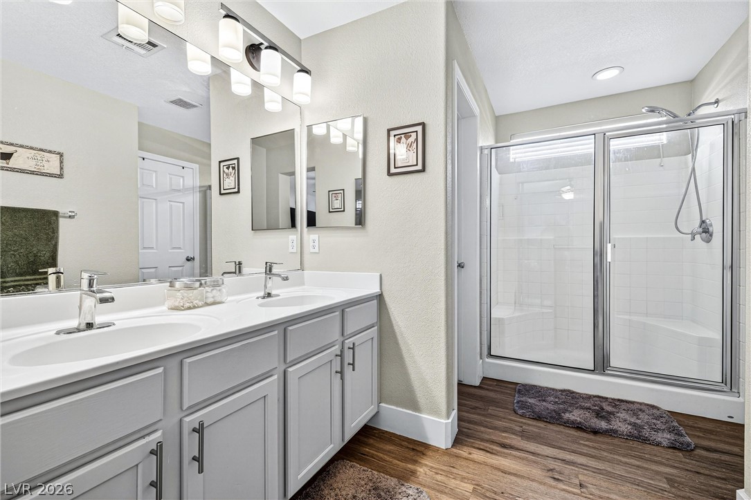 8796 Salvestrin Point Avenue Las Vegas NV 89148