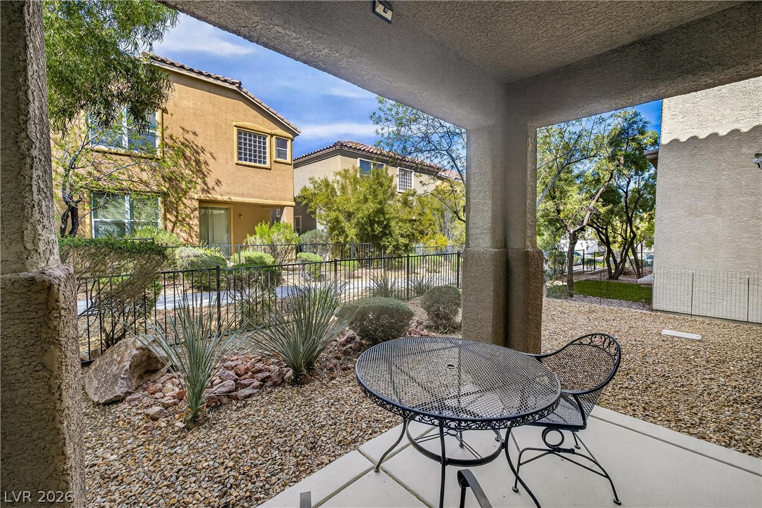 8796 Salvestrin Point Avenue Las Vegas NV 89148