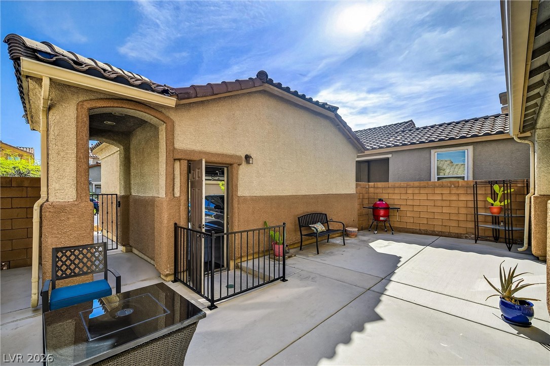 8796 Salvestrin Point Avenue Las Vegas NV 89148