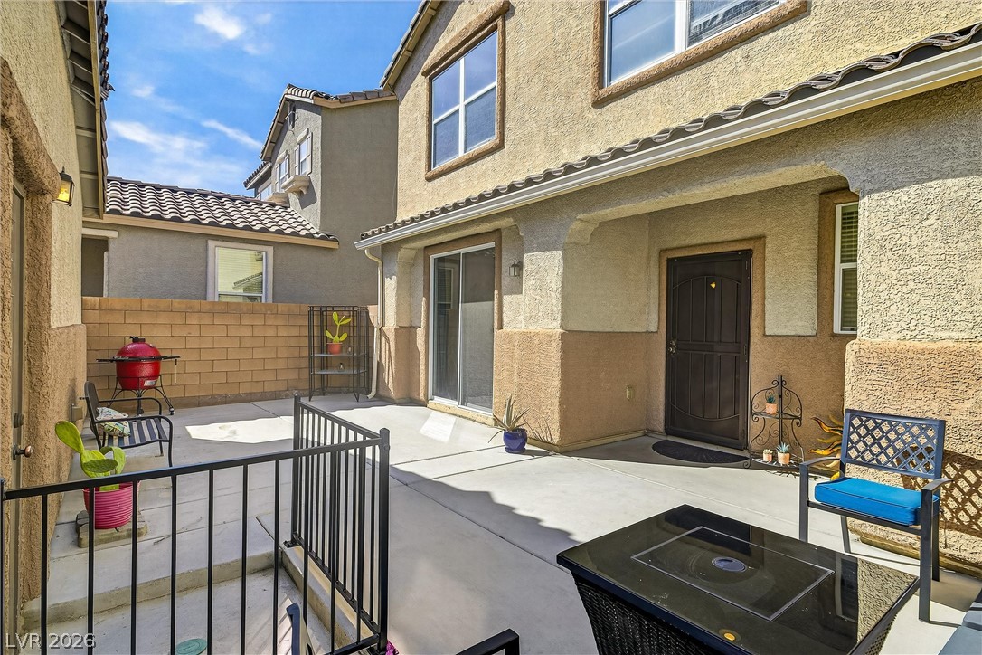 8796 Salvestrin Point Avenue Las Vegas NV 89148