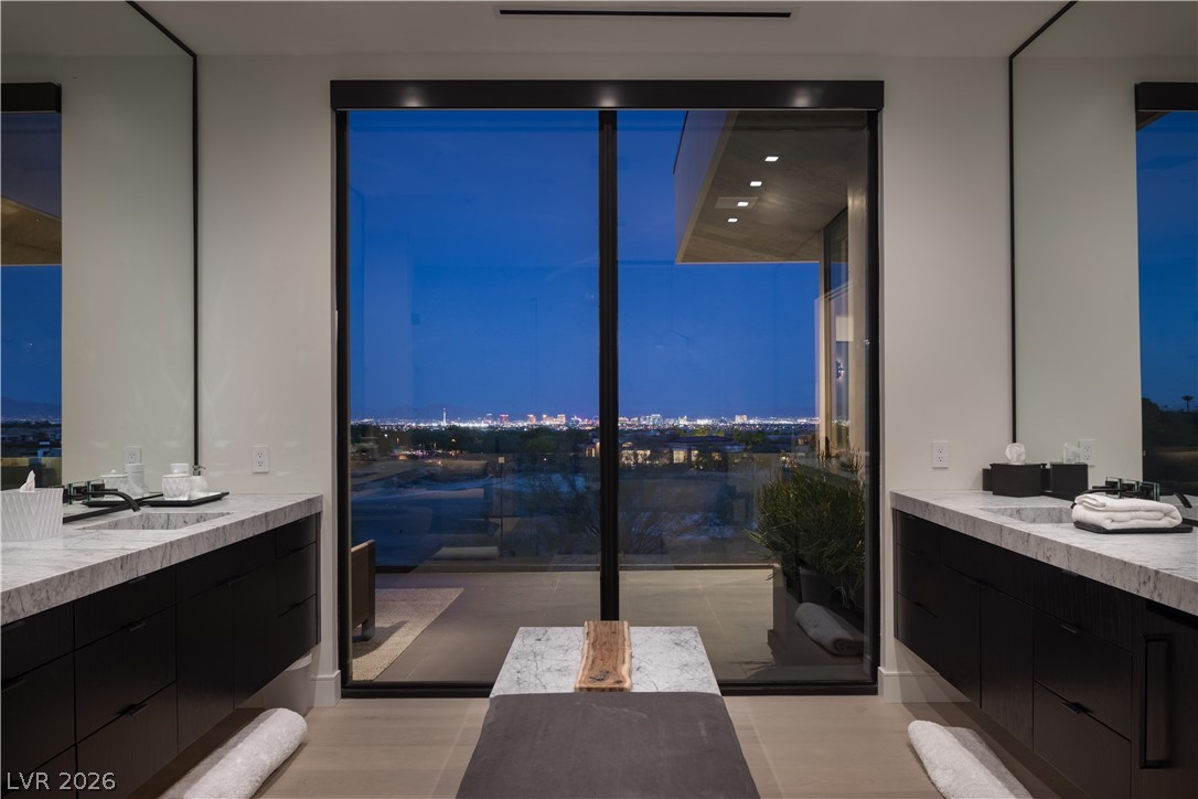 92 Sun Glow Lane Las Vegas NV 89135
