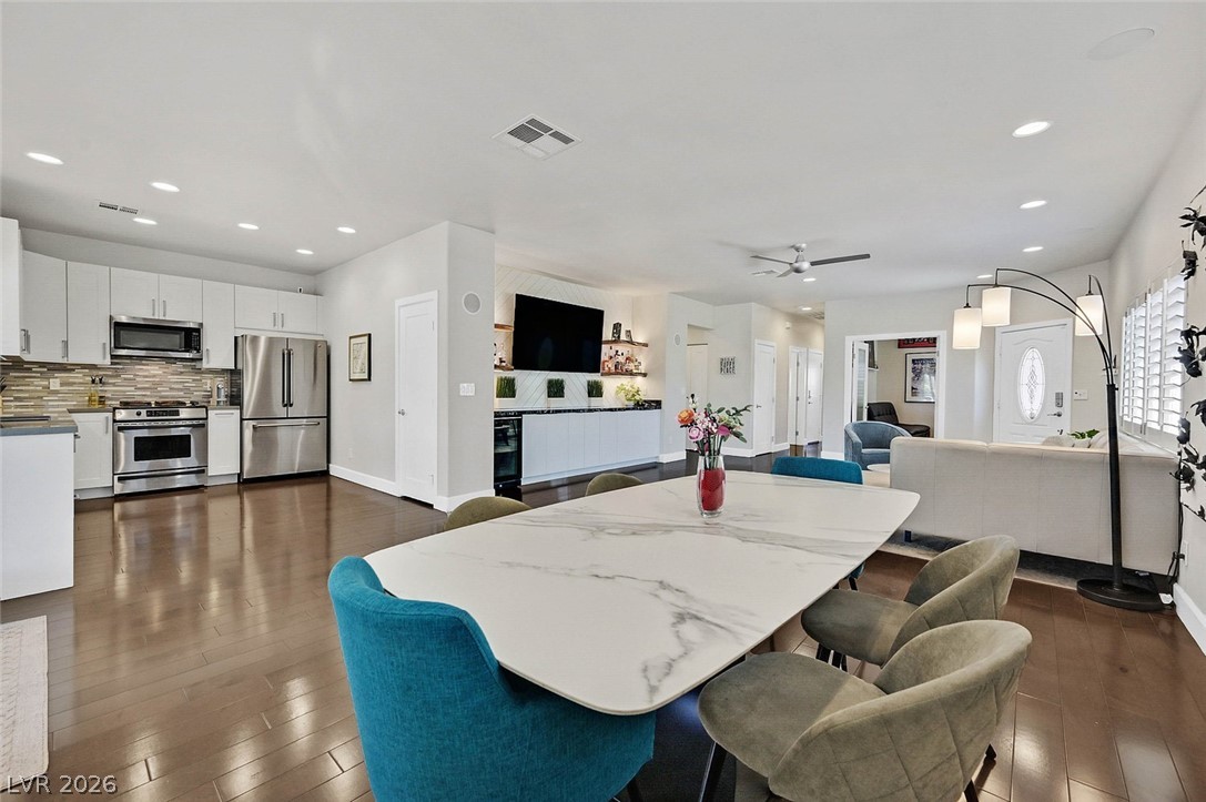10629 Whitebrush Avenue Las Vegas NV 89144