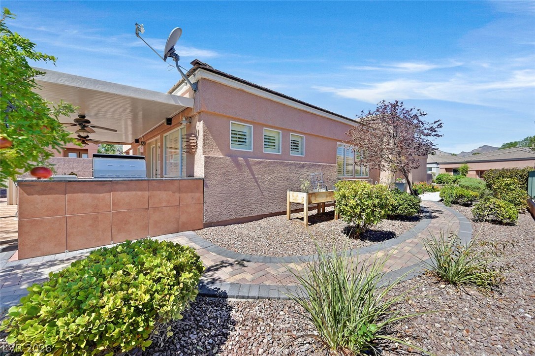 10629 Whitebrush Avenue Las Vegas NV 89144