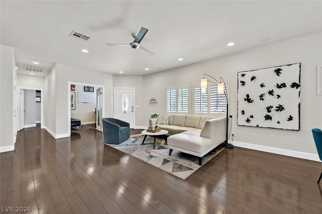 10629 Whitebrush Avenue Las Vegas NV 89144