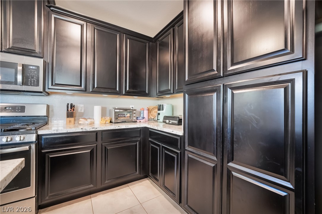 8680 Giant Causeway Avenue Las Vegas NV 89148