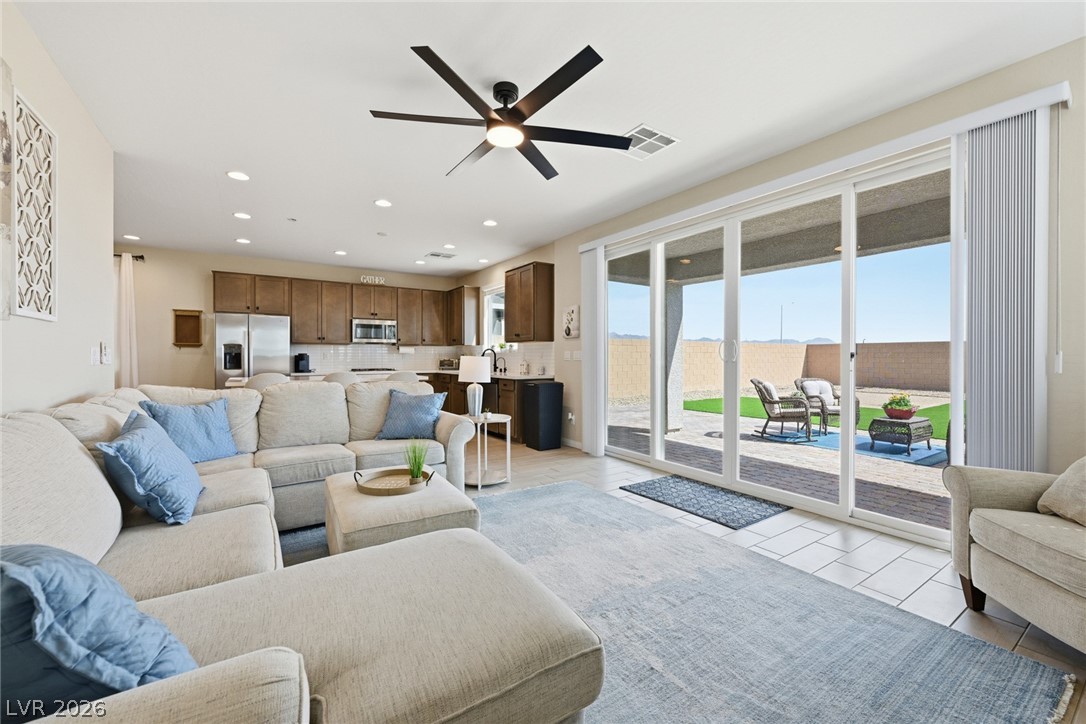 7136 Port Stephens Street North Las Vegas NV 89084