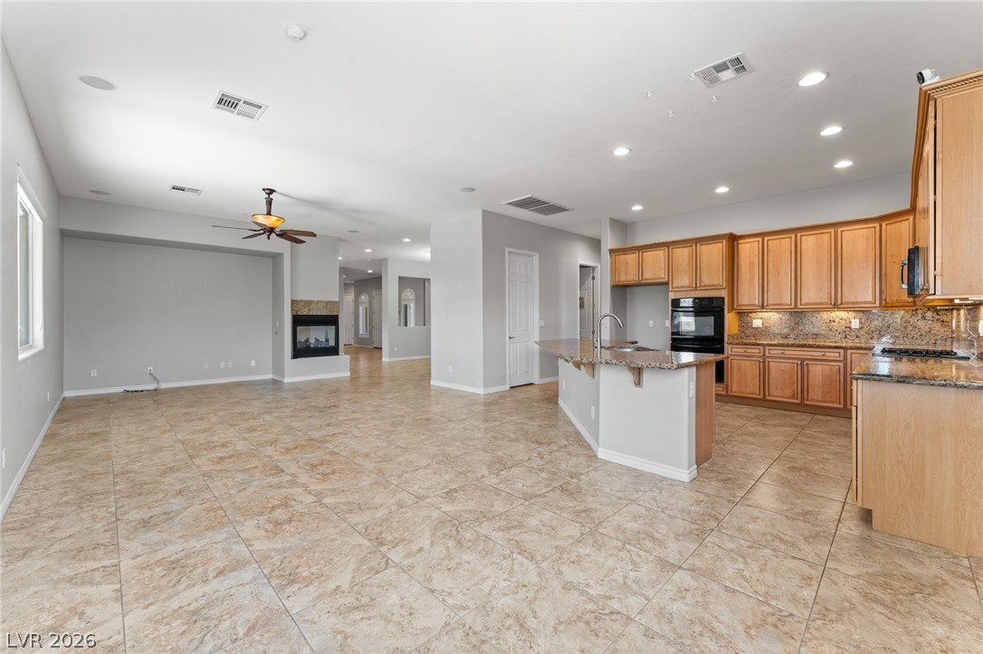 8370 Unicorn Street Las Vegas NV 89131