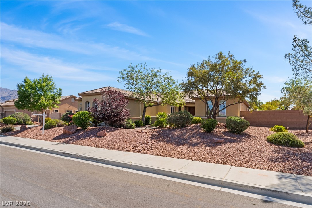 8370 Unicorn Street Las Vegas NV 89131
