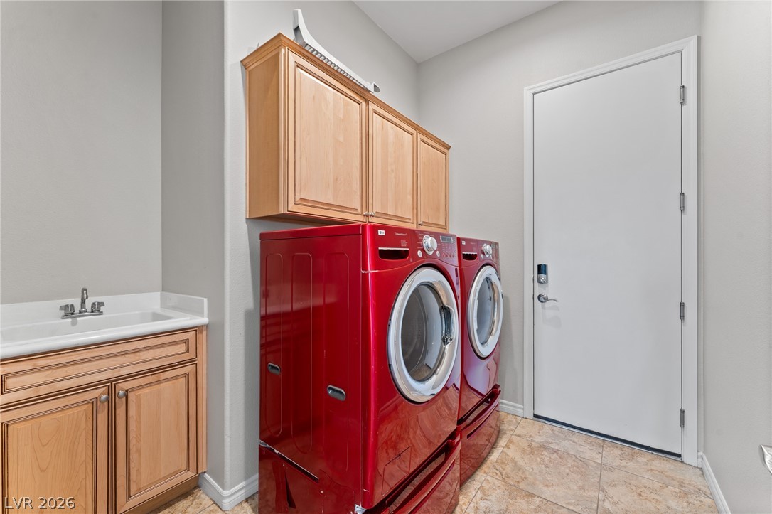 8370 Unicorn Street Las Vegas NV 89131