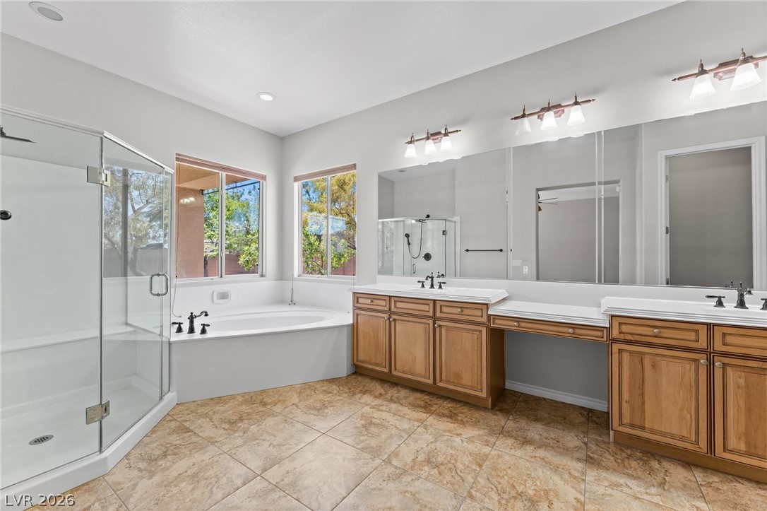 8370 Unicorn Street Las Vegas NV 89131