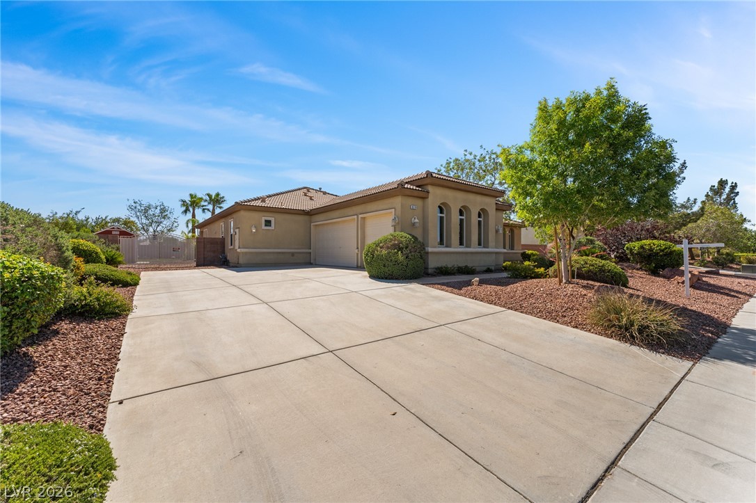 8370 Unicorn Street Las Vegas NV 89131