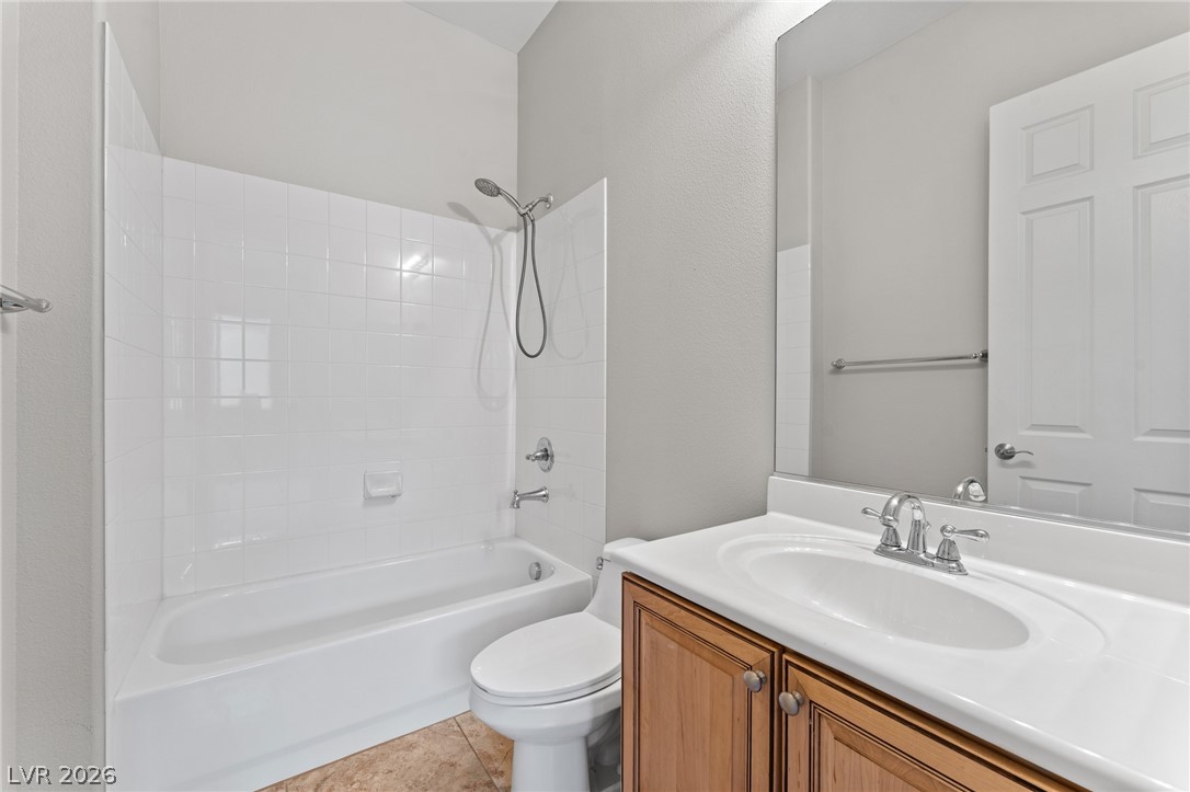 8370 Unicorn Street Las Vegas NV 89131
