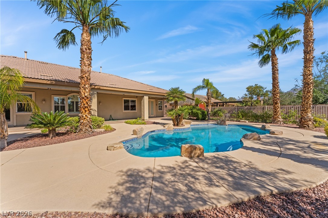 8370 Unicorn Street Las Vegas NV 89131