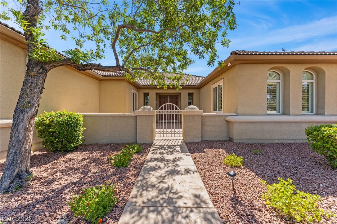 8370 Unicorn Street Las Vegas NV 89131