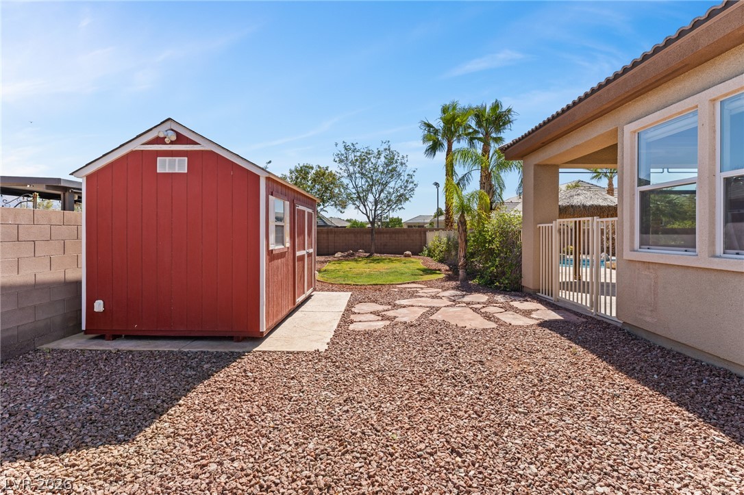 8370 Unicorn Street Las Vegas NV 89131