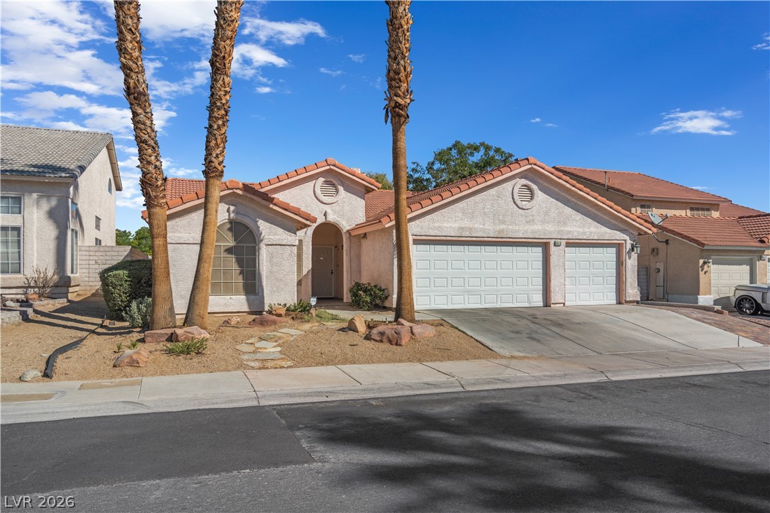 6576 Goldencreek Way Las Vegas NV 89108