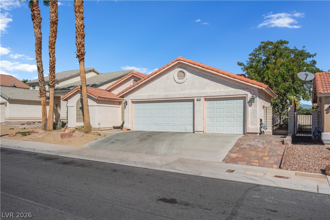 6576 Goldencreek Way Las Vegas NV 89108