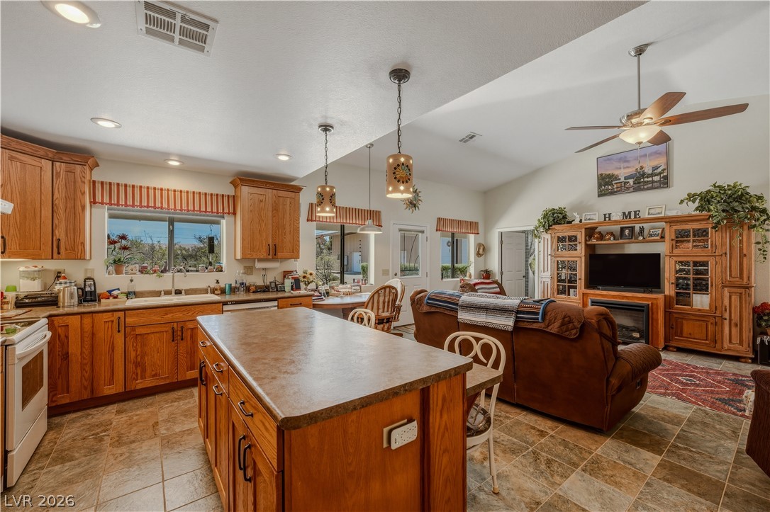 2061 Keenan Way Pahrump NV 89048