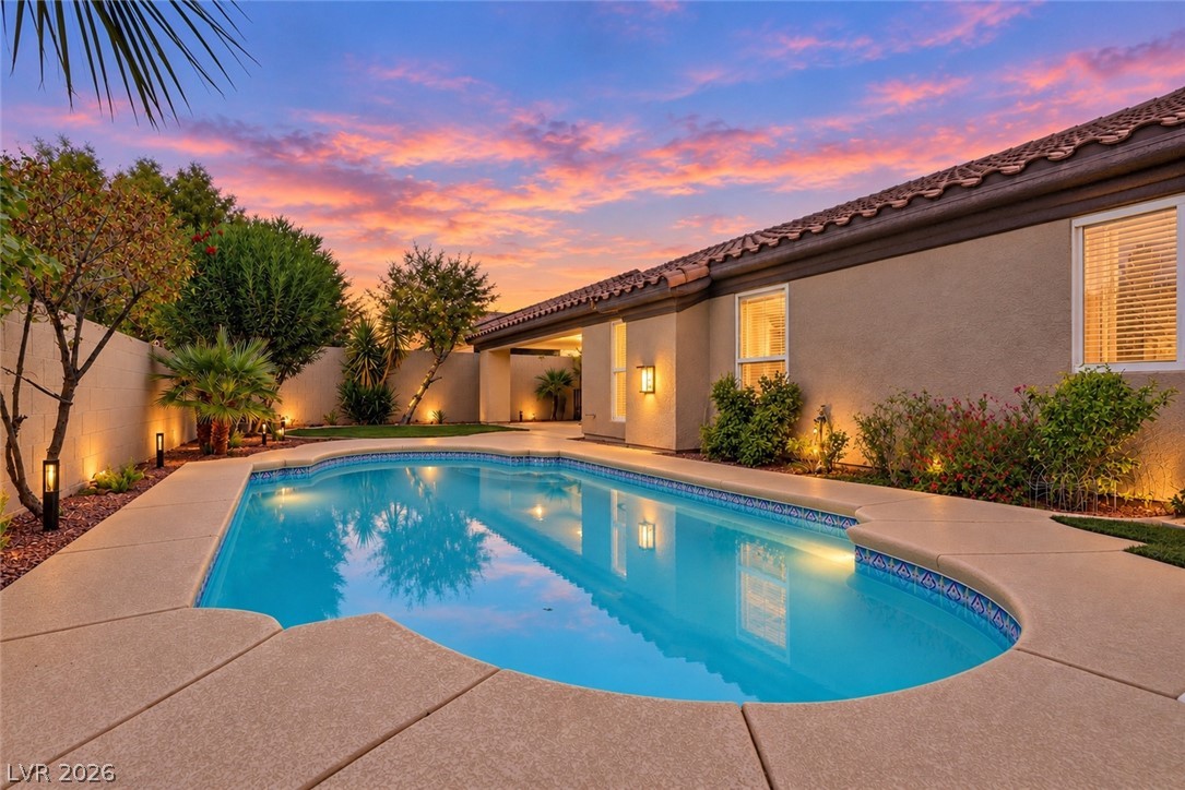 8305 Green Clover Avenue Las Vegas NV 89149