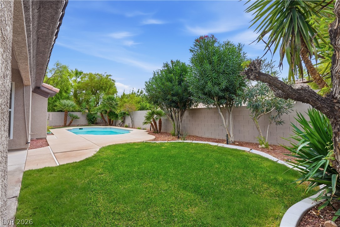 8305 Green Clover Avenue Las Vegas NV 89149