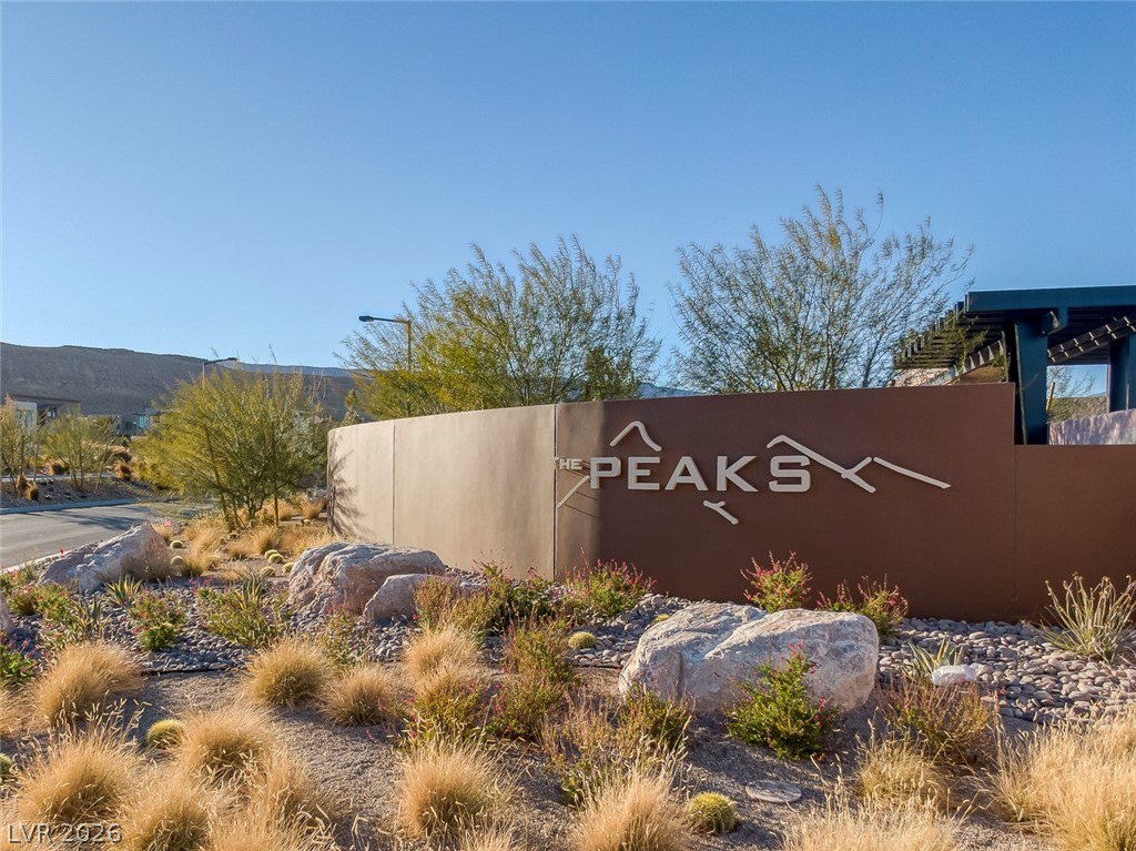 10663 Stone Ledge Avenue Las Vegas NV 89135