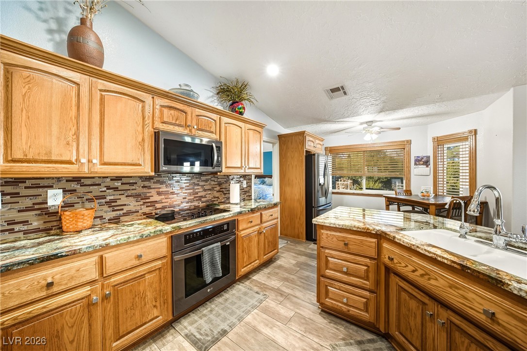 2060 Red Rock Drive Pahrump NV 89048
