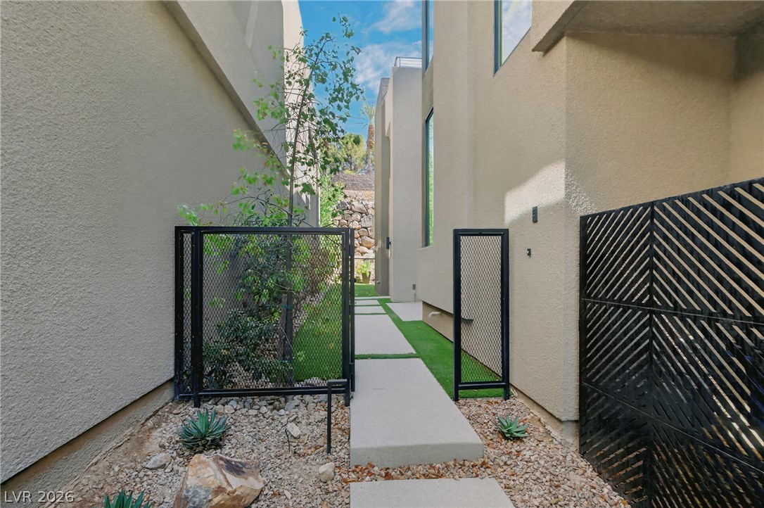 5 Promenade Isle Lane Henderson NV 89011