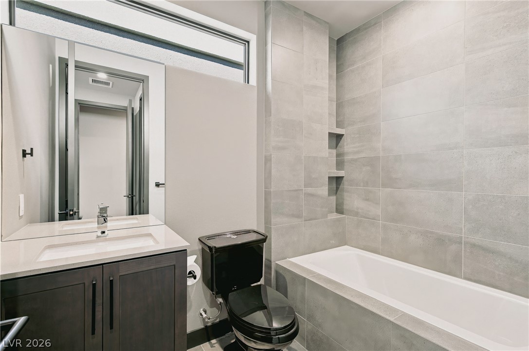 5 Promenade Isle Lane Henderson NV 89011
