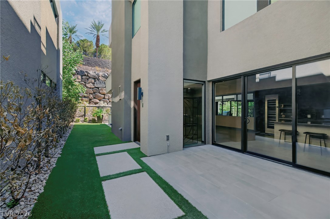 5 Promenade Isle Lane Henderson NV 89011