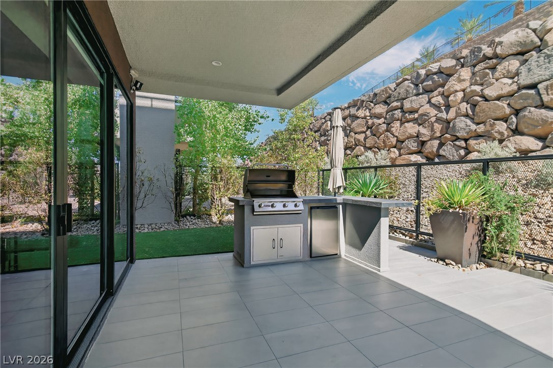 5 Promenade Isle Lane Henderson NV 89011