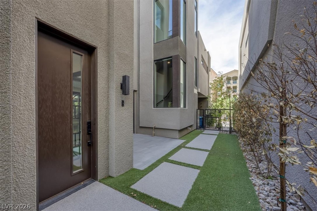 5 Promenade Isle Lane Henderson NV 89011