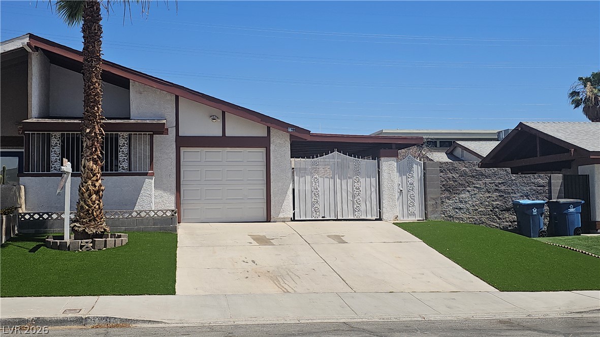6738 Oak Valley Drive Las Vegas NV 89103