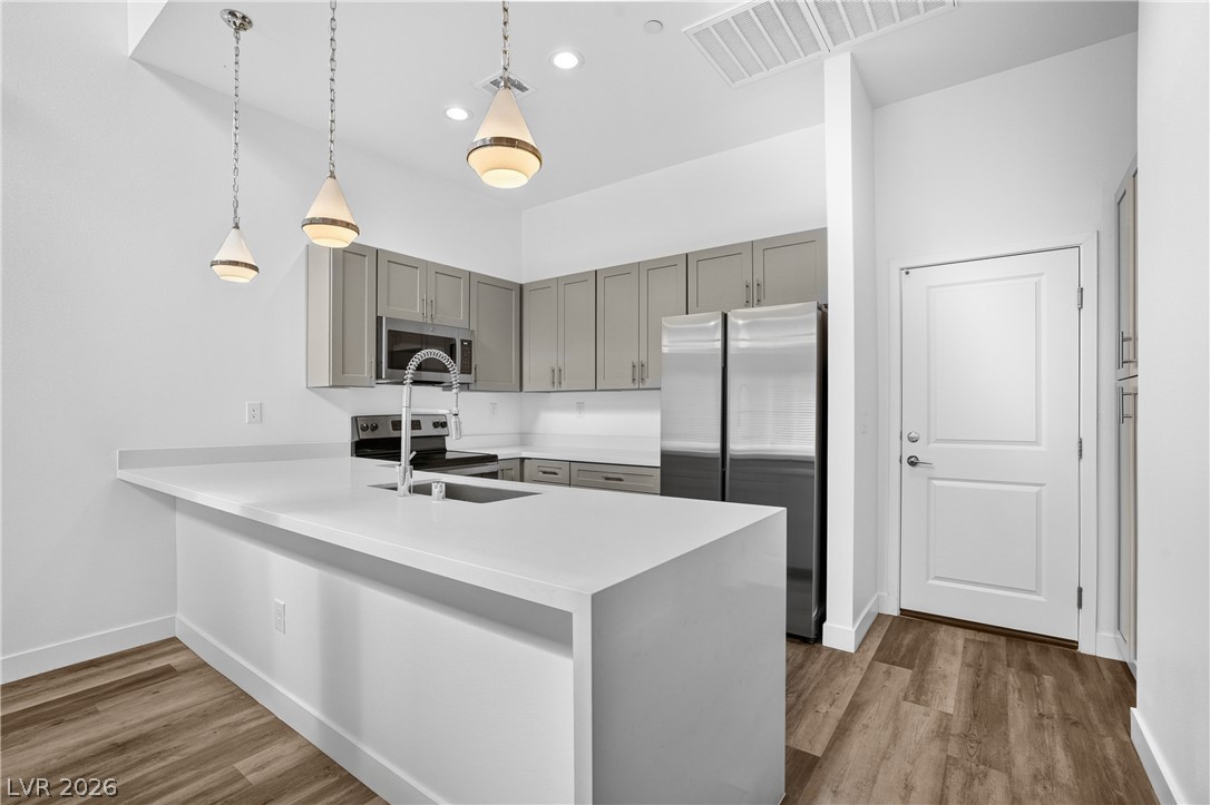 1118 Prospering Creek Street Las Vegas NV 89135