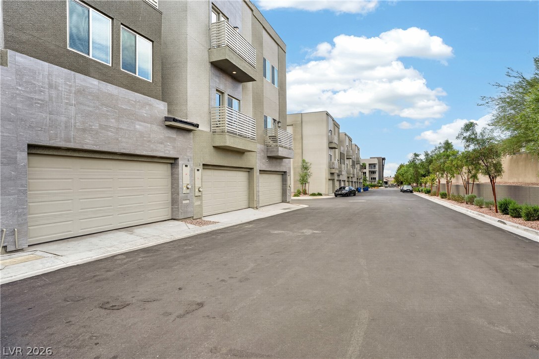 1118 Prospering Creek Street Las Vegas NV 89135