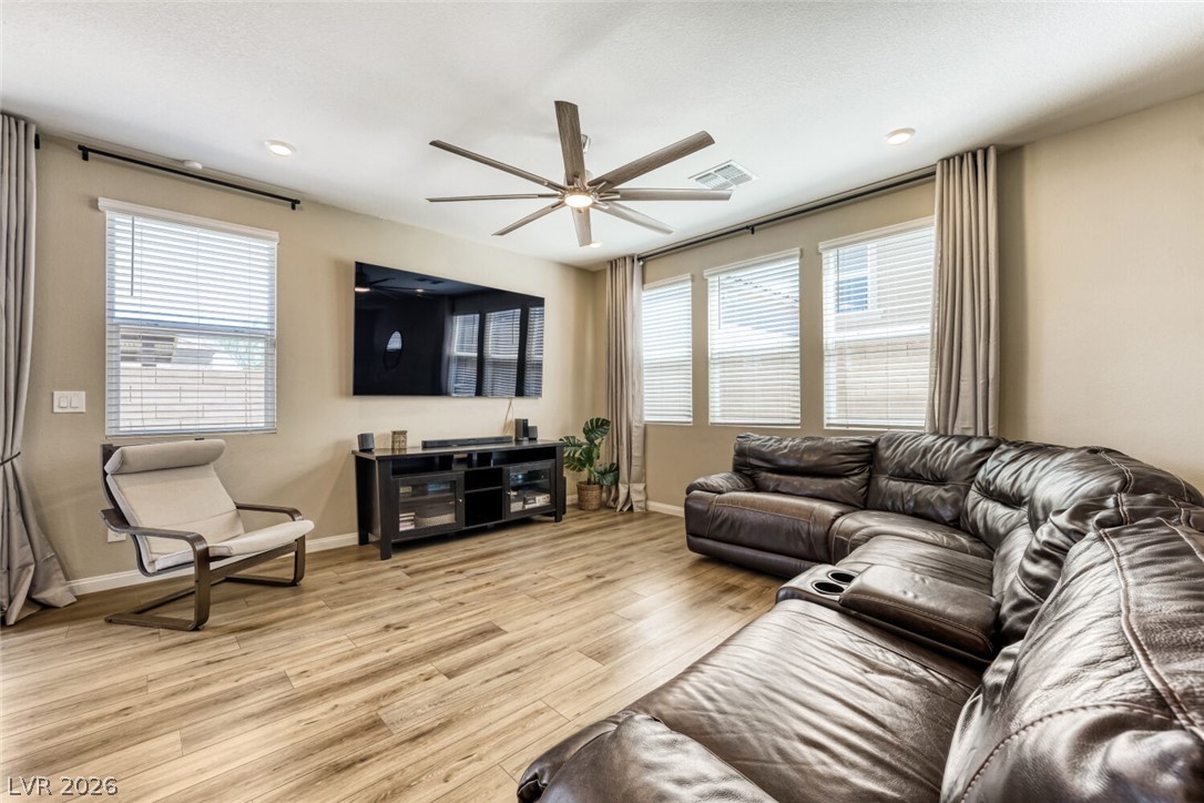9166 Eagle Ford Street Las Vegas NV 89113