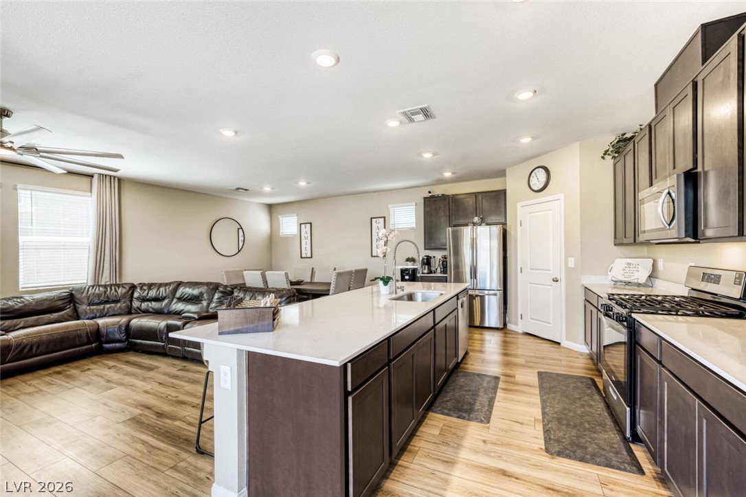 9166 Eagle Ford Street Las Vegas NV 89113