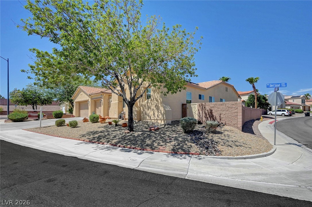 1720 Silent Sunset Avenue North Las Vegas NV 89084