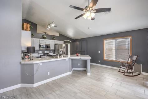 7017 Golden Desert Avenue Las Vegas NV 89129