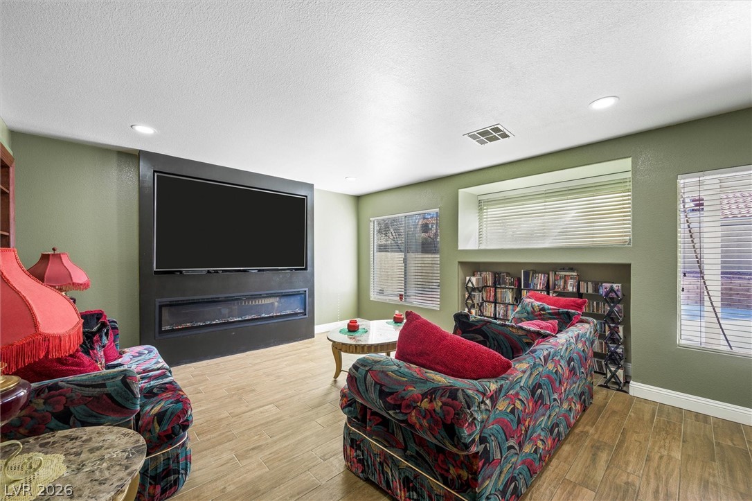 1549 Silver Glen Avenue Las Vegas NV 89123