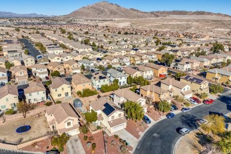 6394 Jackrabbit Run Avenue Las Vegas NV 89122