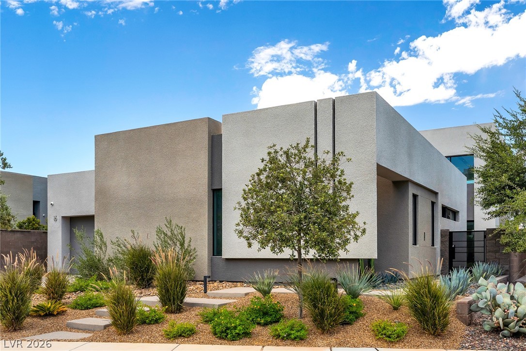 16 Canyon Shores Place Henderson NV 89011