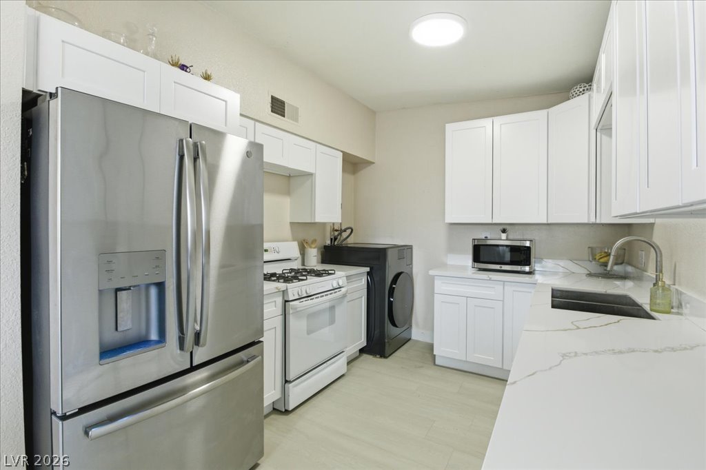 237 Wisteria Avenue Las Vegas NV 89107